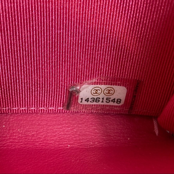 CHANEL Zippered Clutch Wallet Authentic - Picture 10 of 12